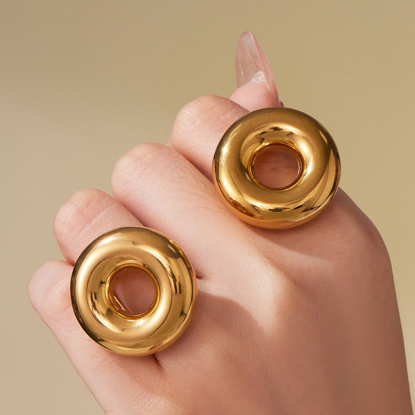 316L Stainless Steel 18K Gold Plated Polished Hollow Circle Open Ring - Image 7