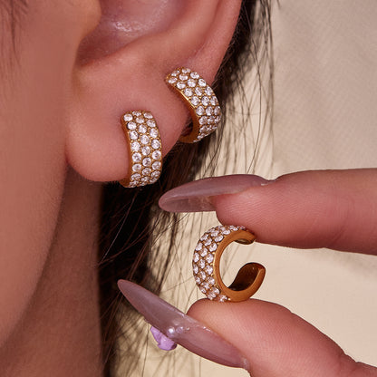 316L Stainless Steel 18K Gold Plated Sparkling Zirconia C-Shape Ear Cuff - Image 4