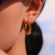 316L Stainless Steel 18K Gold Plated Sunburst C-Hoop Earrings - Image 2