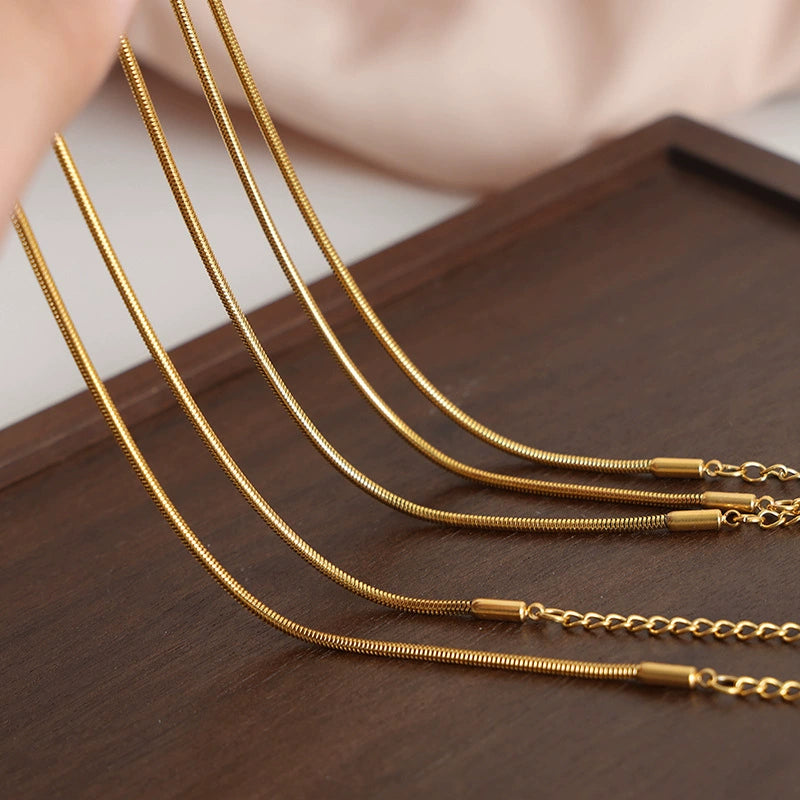 316L Stainless Steel 18K Gold Plated Tarnish-Free Minimalist Lobster Clasp Bracelet - Image 5