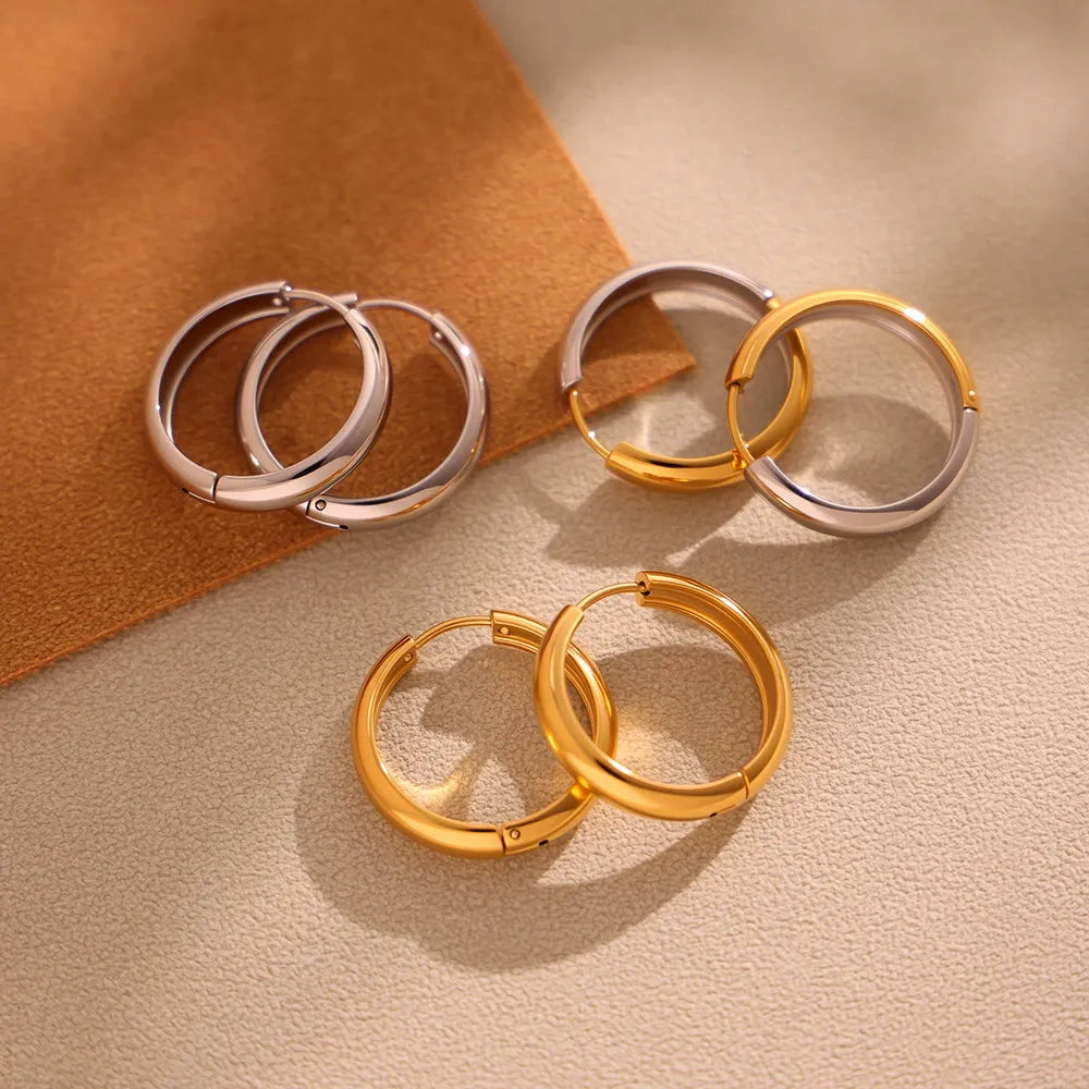 316L Stainless Steel 18K Gold Plated Two-Tone Minimalist Hoop Earrings - Image 2