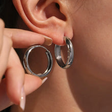 316L stainless steel 18K Gold Plated Two-Tone Minimalist Hoop Earrings flat lay display for wholesale earrings buyers