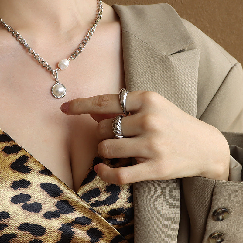 316L Stainless Steel 18K Gold Plated Vintage Thick Ribbed Ring - Image 3