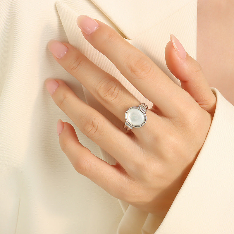 316L Stainless Steel 18K Gold Plated Vintage White Mother-of-Pearl Ring - Image 1