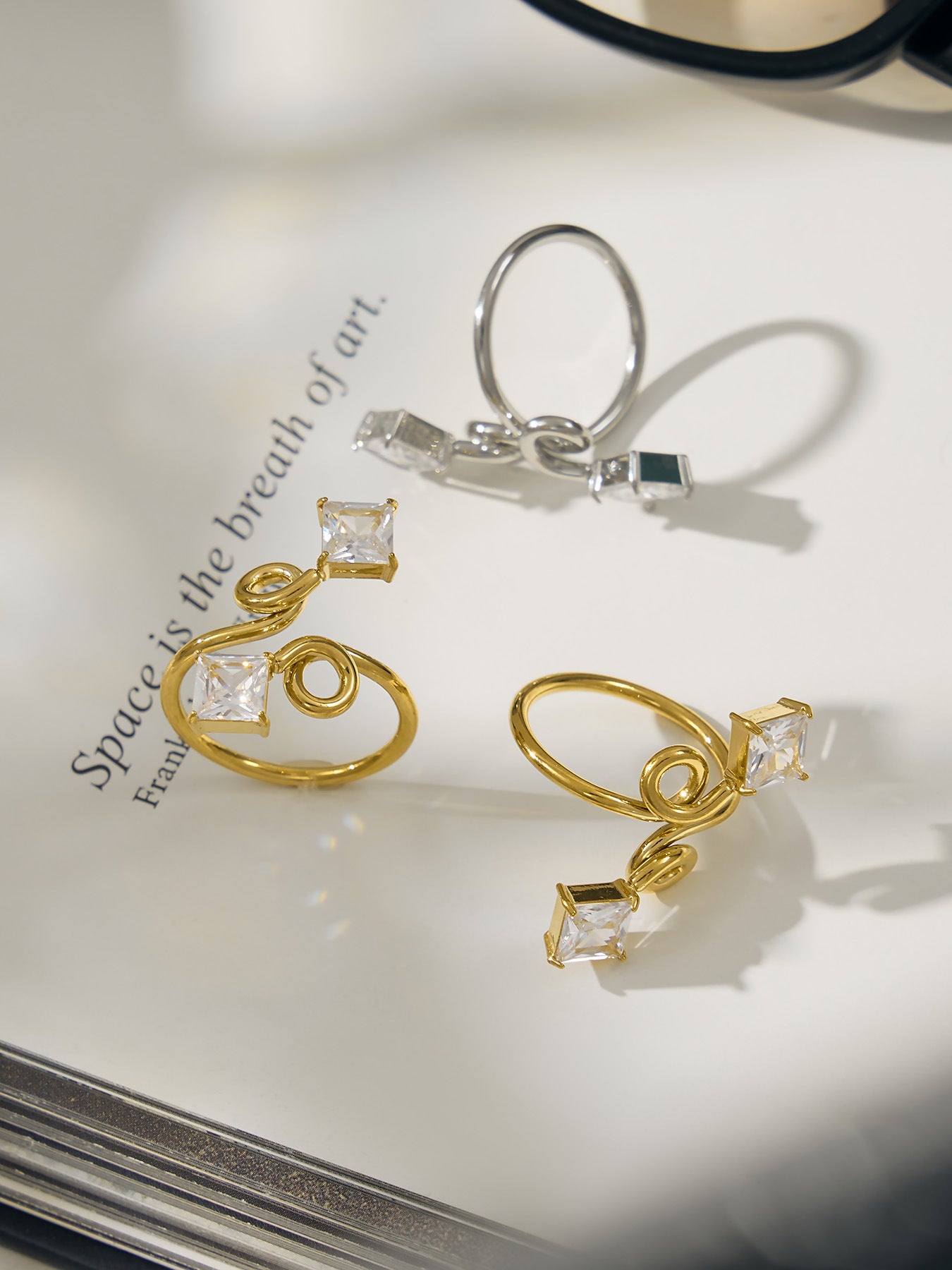 316L Stainless Steel 18K Gold Plated Zirconia Inlaid Exquisite Ring -  Sensitive Skin Friendly - Detail 14