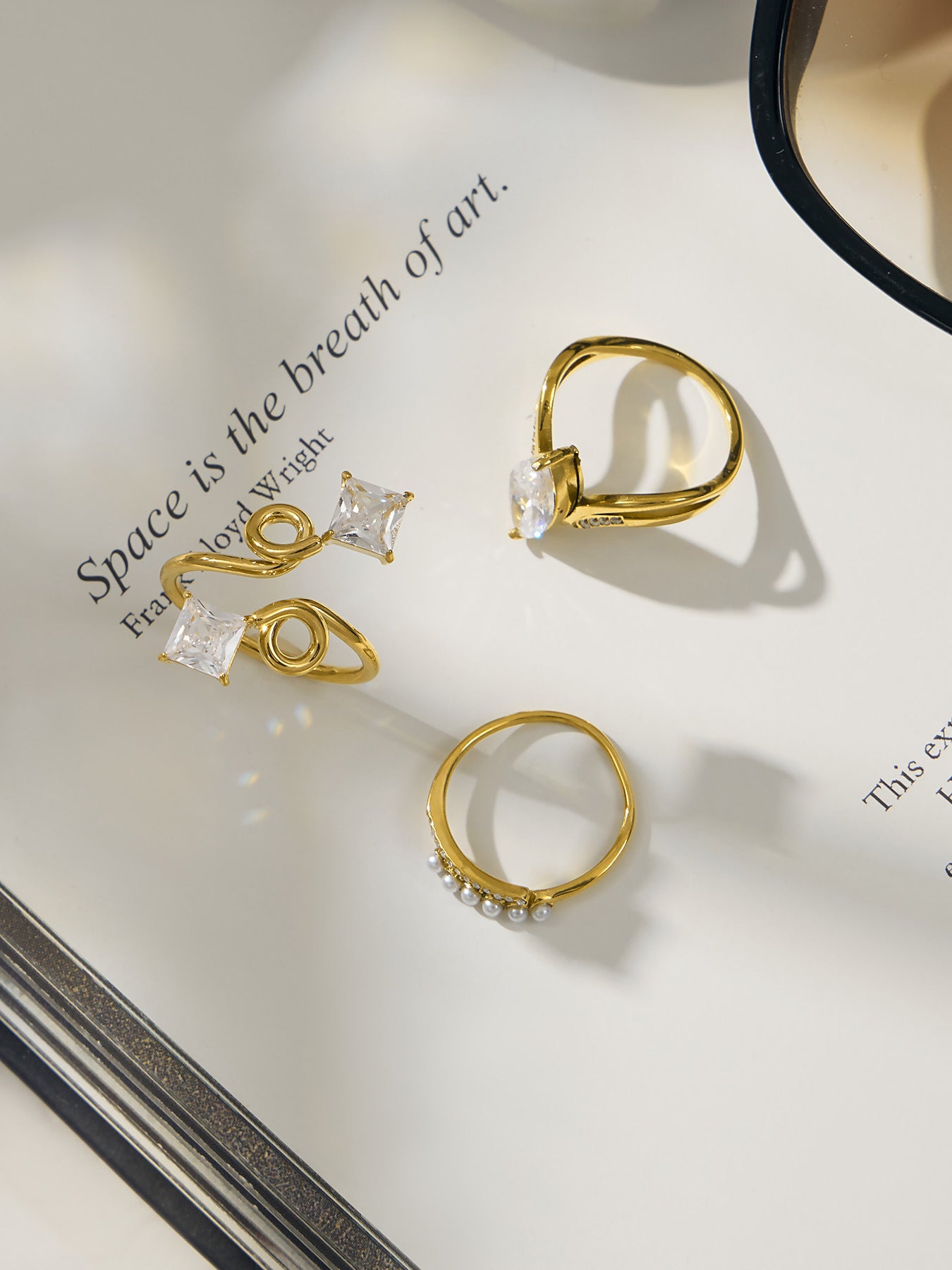 316L Stainless Steel 18K Gold Plated Zirconia Inlaid Exquisite Ring -  Sensitive Skin Friendly - Detail 3