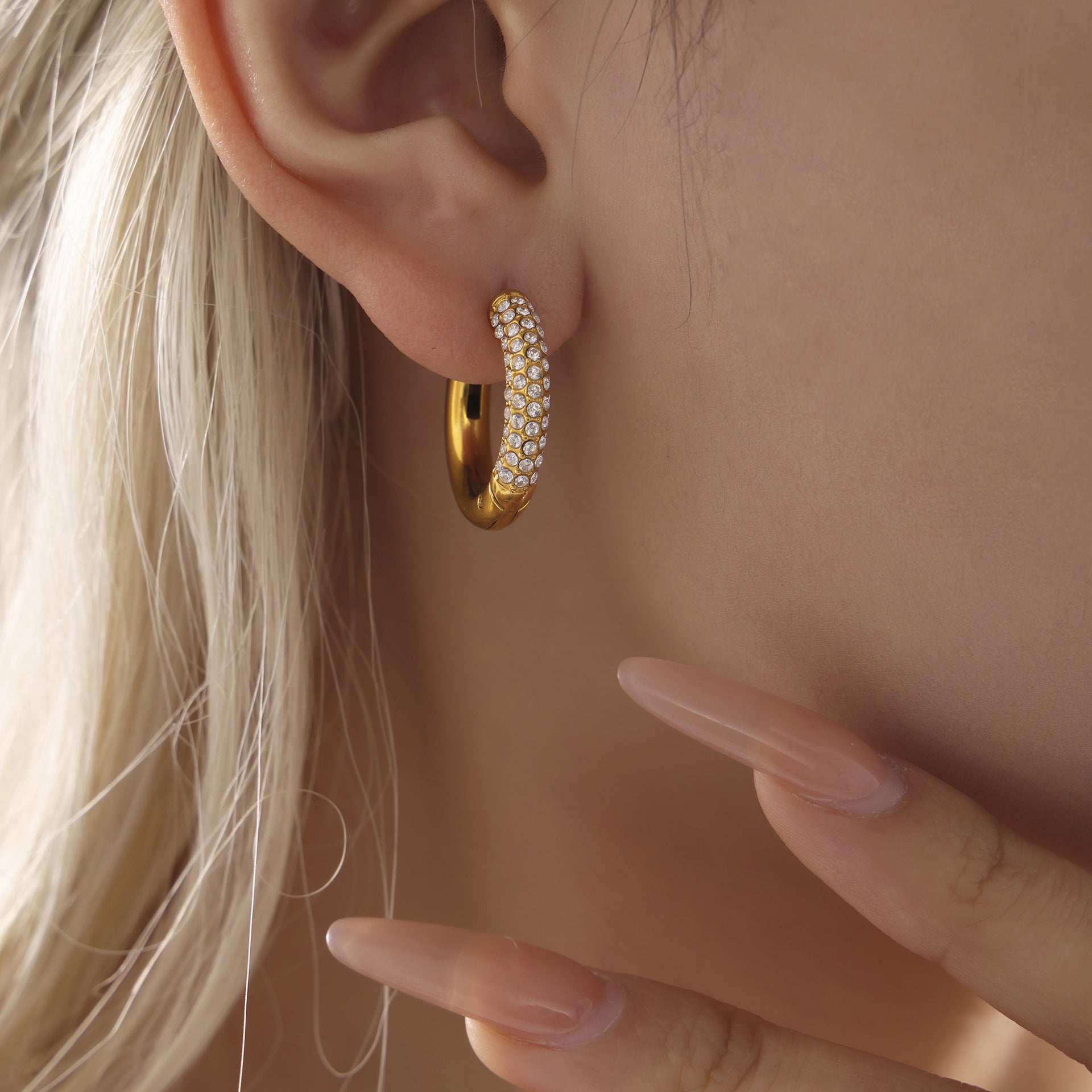 316L Stainless Steel 18K Gold PVD 4mm Zircon Hoop Earrings - Minimalist 4mm Zircon Hoop Earrings Wholesale Stainless Steel Jewelry - Sensitive Skin Friendly - Detail 1