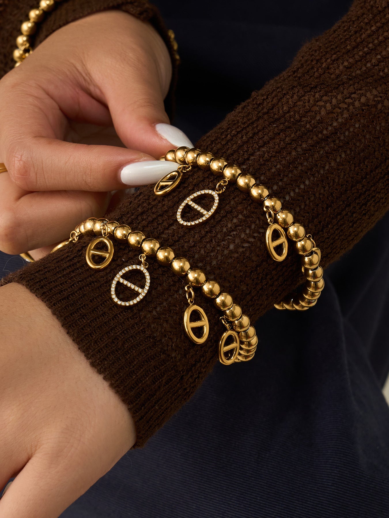 316L Stainless Steel 18K Gold PVD 5A Zircon Pig Nose Link Bangle - Gold Pig Nose Bangle, Zircon Embellished, Delicate Link, Light Luxury Wholesale Stainless Steel Jewelry - Sensitive Skin Friendly - Detail 3