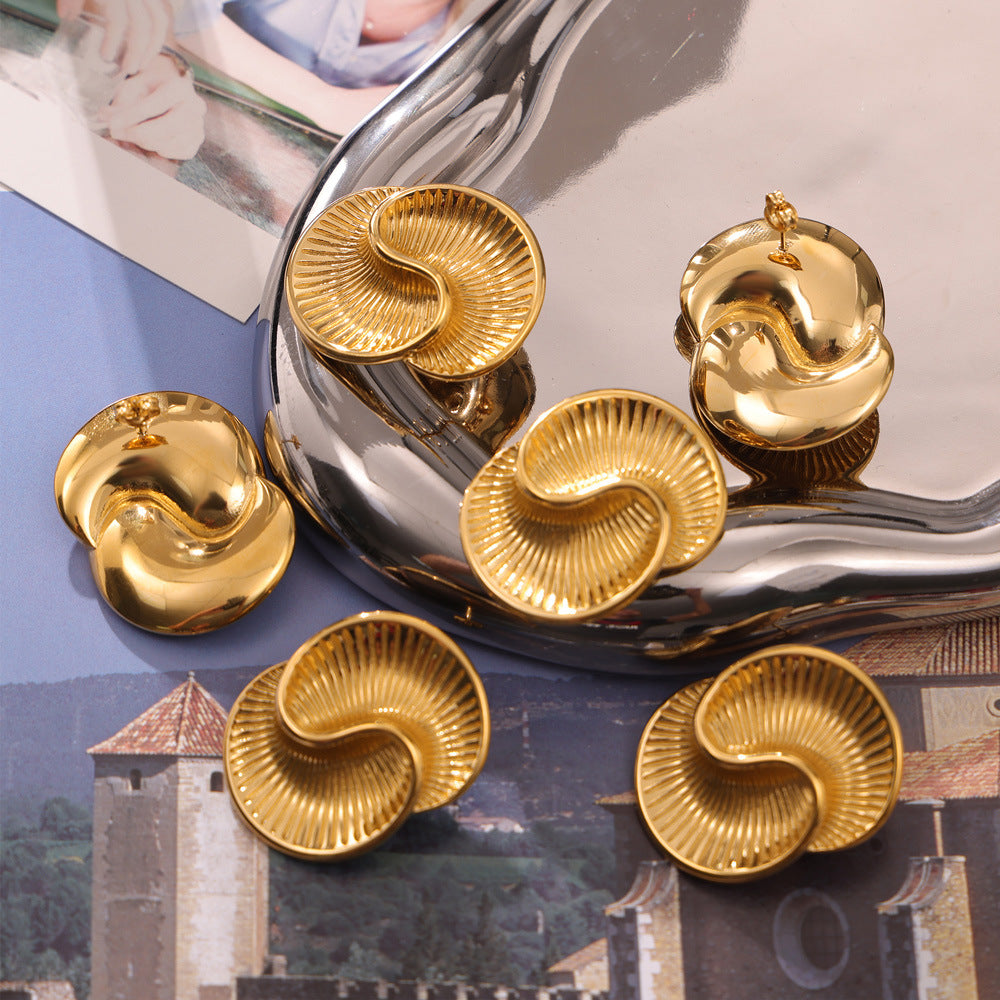 316L Stainless Steel 18K Gold PVD Asymmetrical Water Drop Spiral Textured Earrings - Asymmetrical Water Drop Spiral Textured Earrings Wholesale Stainless Steel Jewelry - Sensitive Skin Friendly - Detail 8