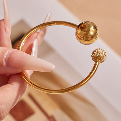 316L Stainless Steel 18K Gold PVD Bear Heart Bracelet - Whimsical Bear Heart Design Wholesale Stainless Steel Jewelry - Sensitive Skin Friendly - Detail 3