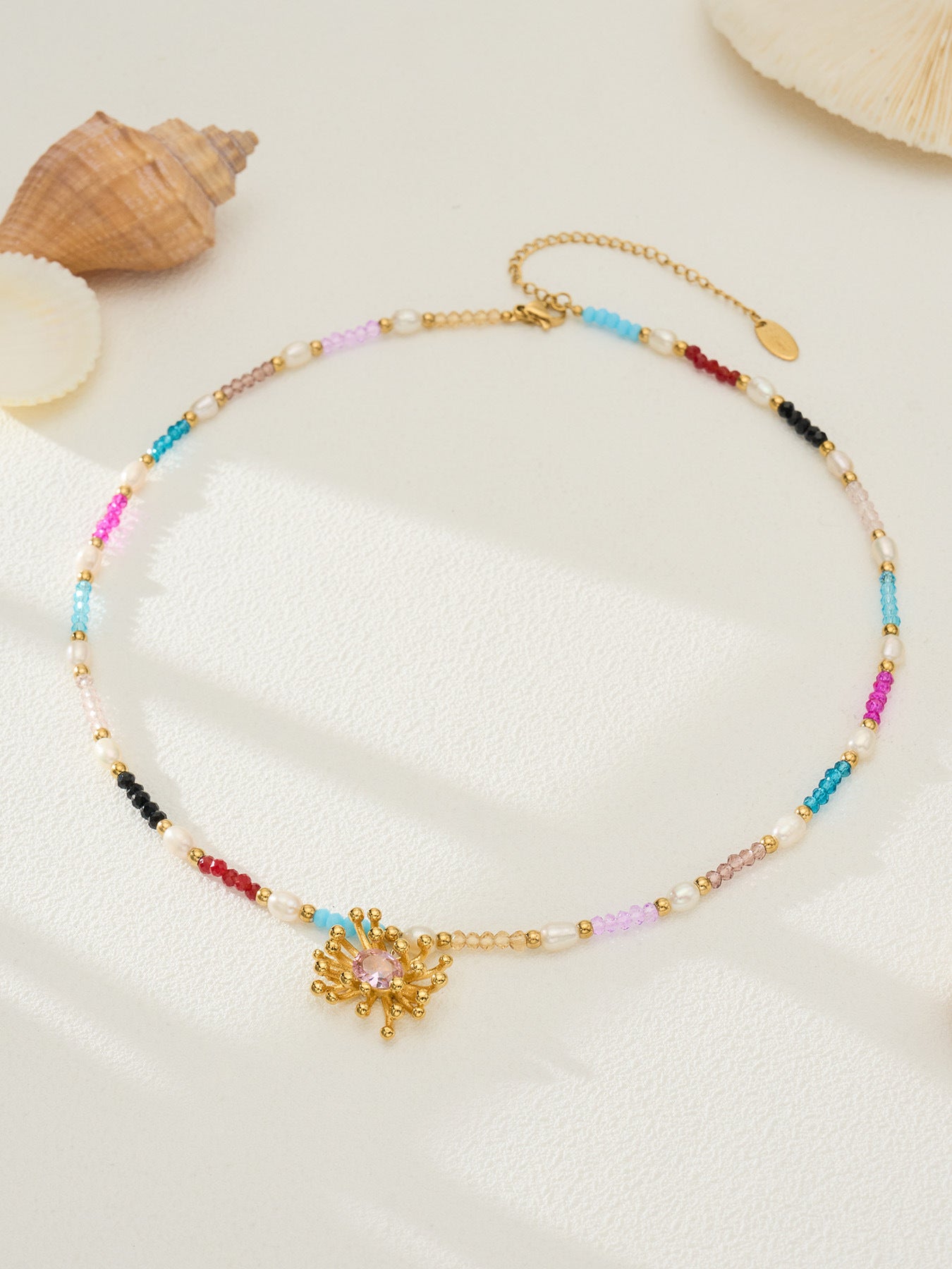 316L Stainless Steel 18K Gold PVD Bohemian Handcrafted Beaded Freshwater Pearl Flower Necklace - Bohemian Handcrafted Beaded Freshwater Pearl Flower Necklace Wholesale Stainless Steel Jewelry - Sensitive Skin Friendly - Detail 1