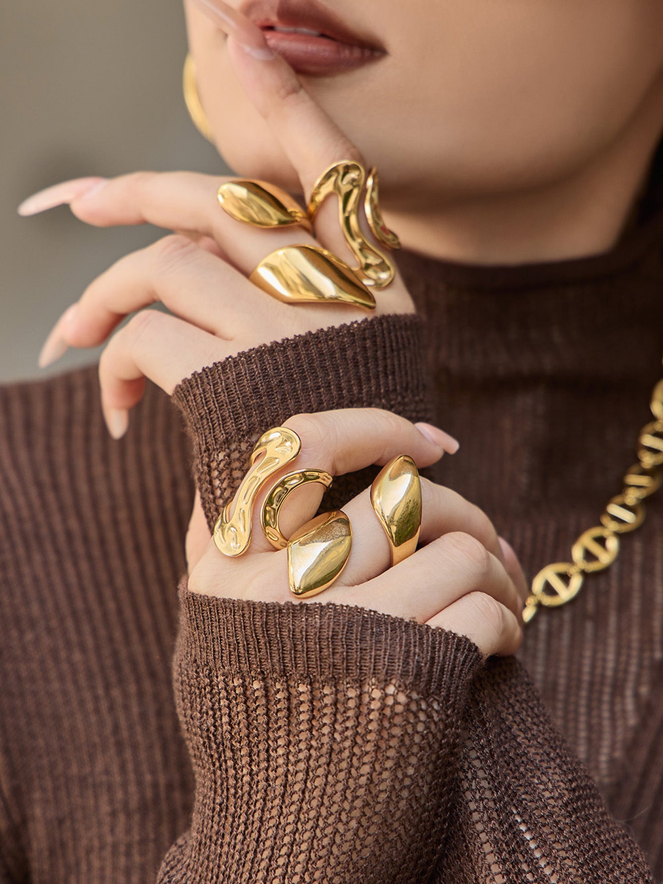 316L Stainless Steel 18K Gold PVD Bold Gold Statement Ring - Bold Gold Statement Ring Modern Minimalist Wholesale Stainless Steel Jewelry - Sensitive Skin Friendly - Detail 4