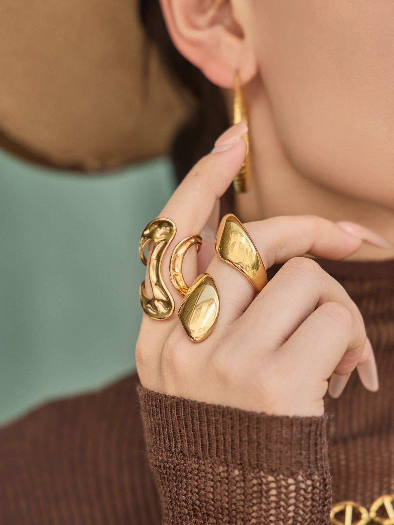 316L Stainless Steel 18K Gold PVD Bold Gold Statement Ring - Bold Gold Statement Ring Modern Minimalist Wholesale Stainless Steel Jewelry - Sensitive Skin Friendly - Detail 6