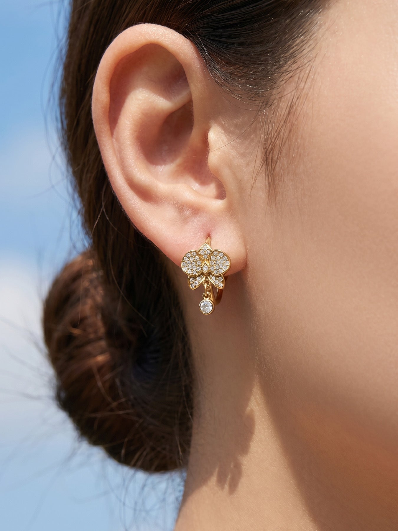 316L Stainless Steel 18K Gold PVD C-Shaped Butterfly Zircon Geometric Earrings - C-Shaped Butterfly Geometric Zircon Gold Earrings Wholesale Stainless Steel Jewelry - Sensitive Skin Friendly - Detail 2