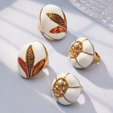 316L Stainless Steel 18K Gold PVD Cat's Eye Bead Dangle Ring - Vintage Gold Band Cat's Eye Wholesale Stainless Steel Jewelry - Sensitive Skin Friendly - Detail 7