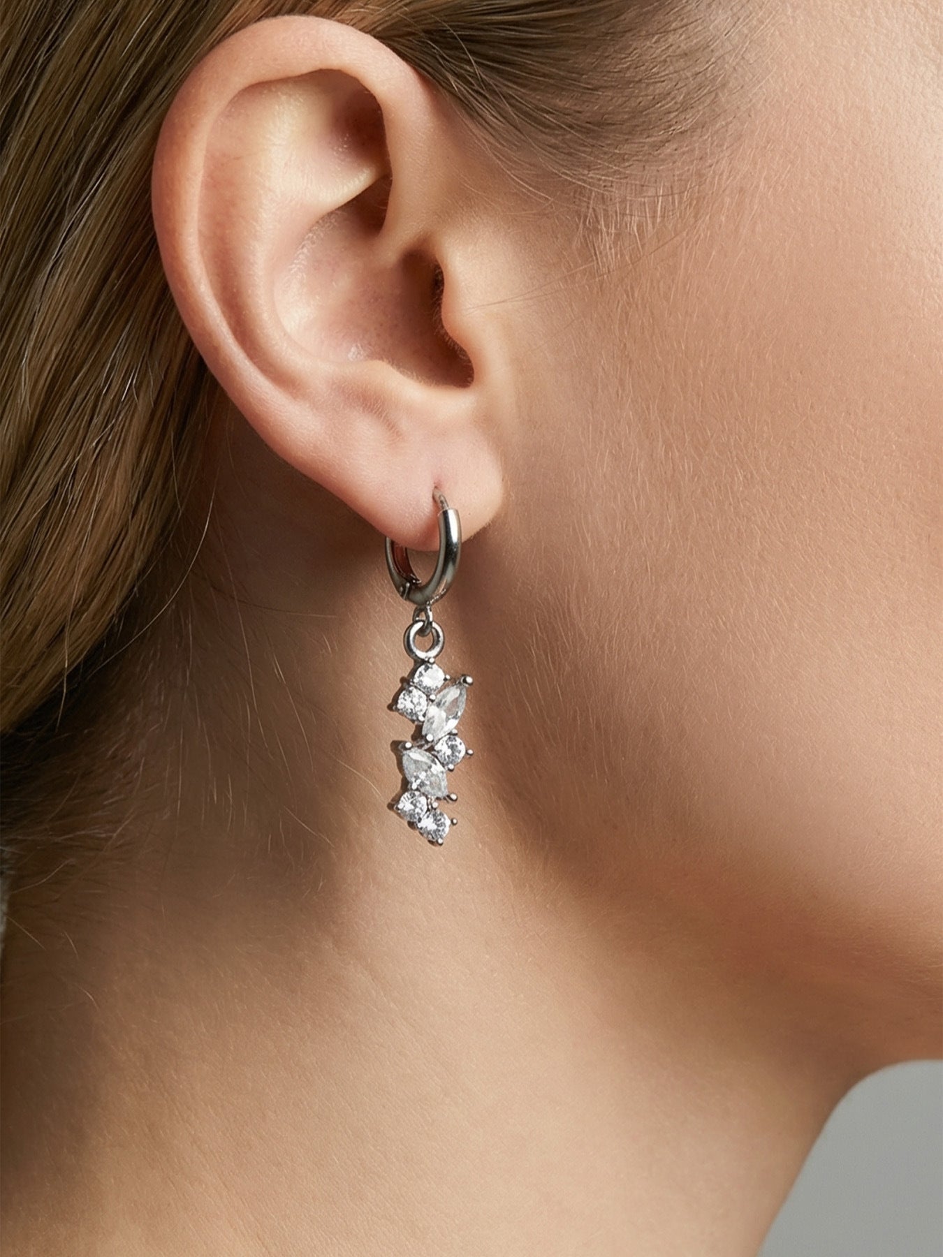 316L Stainless Steel 18K Gold PVD Chic 5A Zircon Drop Earrings - Chic 5A Zircon Drop Minimalist Wholesale Stainless Steel Jewelry - Sensitive Skin Friendly - Detail 6