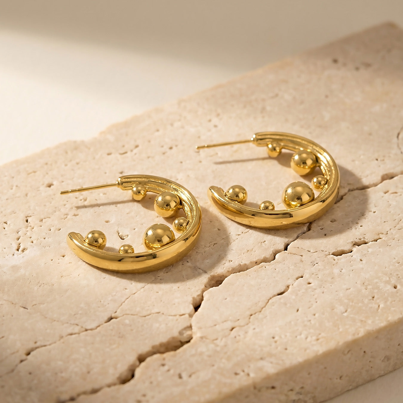 316L Stainless Steel 18K Gold PVD Chic C-Hoop High-Polished Earrings - Chic C-Hoop High-Polished Wholesale Stainless Steel Jewelry - Sensitive Skin Friendly - Detail 11
