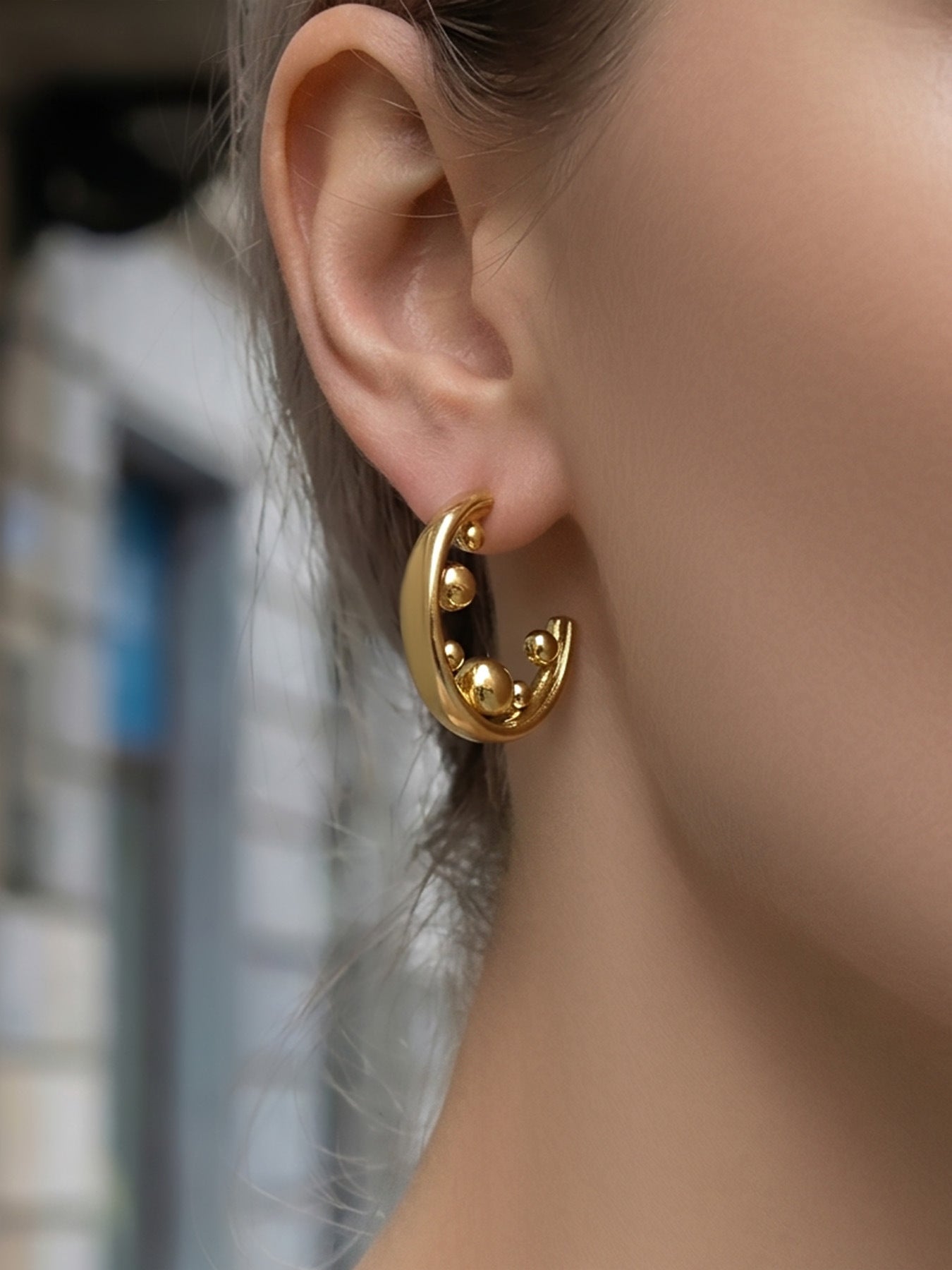 316L Stainless Steel 18K Gold PVD Chic C-Hoop High-Polished Earrings - Chic C-Hoop High-Polished Wholesale Stainless Steel Jewelry - Sensitive Skin Friendly - Detail 9