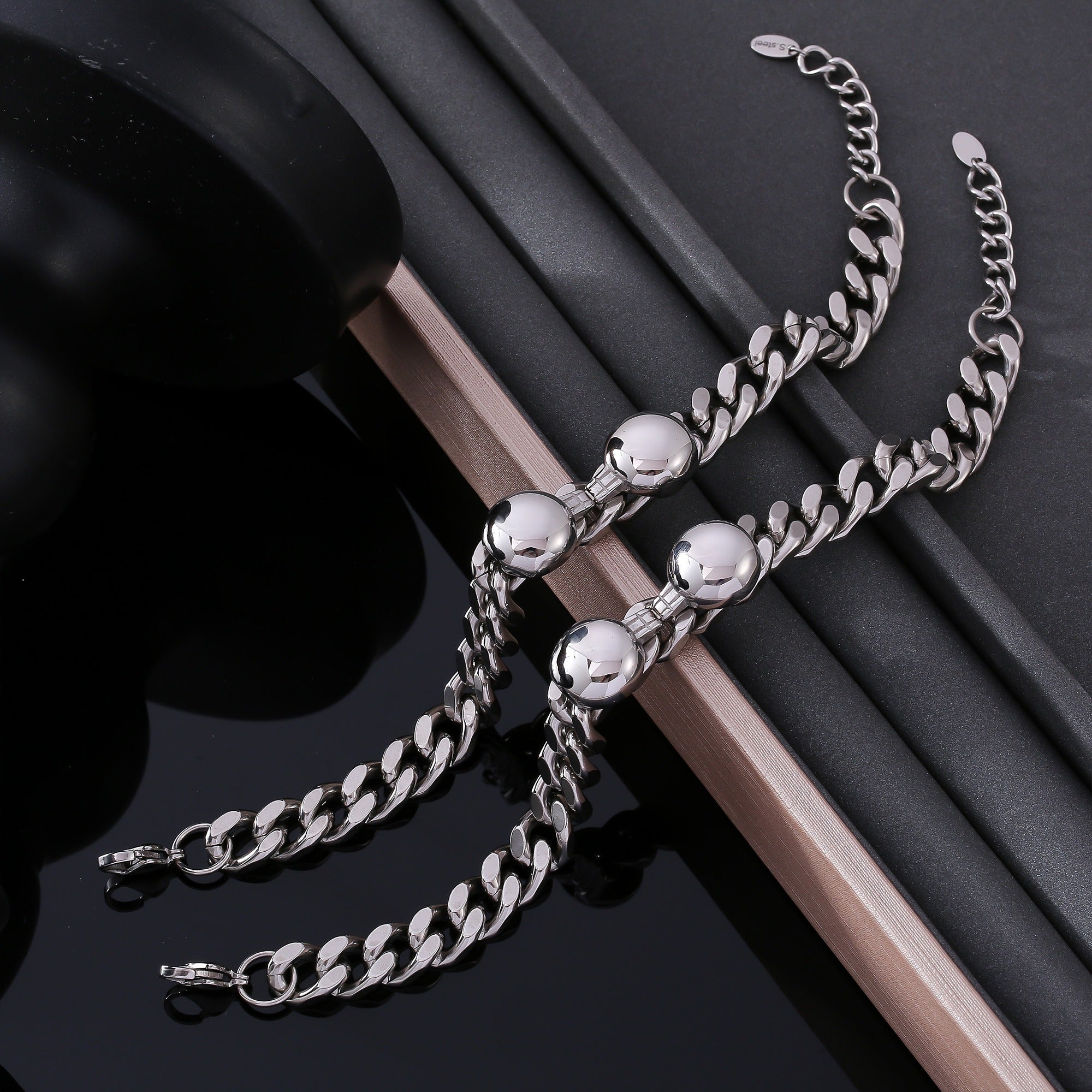 316L Stainless Steel 18K Gold PVD Chic Minimalist Bracelet Set - Chic Minimalist Steel Bracelet Set Wholesale Stainless Steel Jewelry - Sensitive Skin Friendly - Detail 6