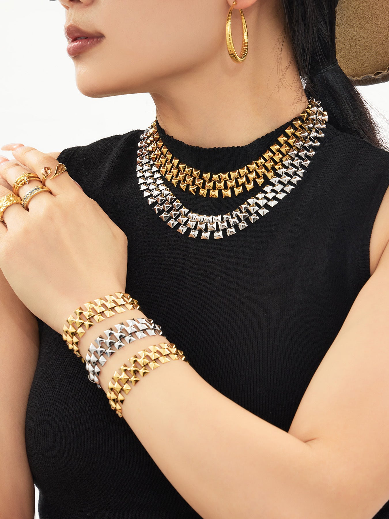 316L Stainless Steel 18K Gold PVD Chunky Chain Statement Necklace Bracelet Set - Chunky Chain, Statement, Modern, Gold, Steel Wholesale Stainless Steel Jewelry - Sensitive Skin Friendly - Detail 3