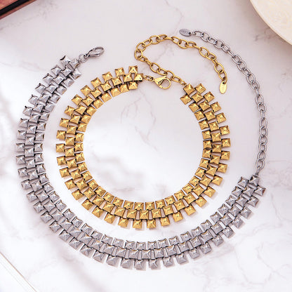 316L Stainless Steel 18K Gold PVD Chunky Chain Statement Necklace Bracelet Set - Chunky Chain, Statement, Modern, Gold, Steel Wholesale Stainless Steel Jewelry - Sensitive Skin Friendly - Detail 5