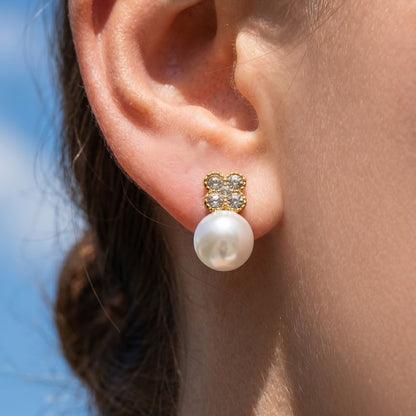 316L Stainless Steel 18K Gold PVD Clover Pearl Zircon Earrings - Gold Clover Pearl Zircon Earrings Wholesale Stainless Steel Jewelry - Sensitive Skin Friendly - Detail 13