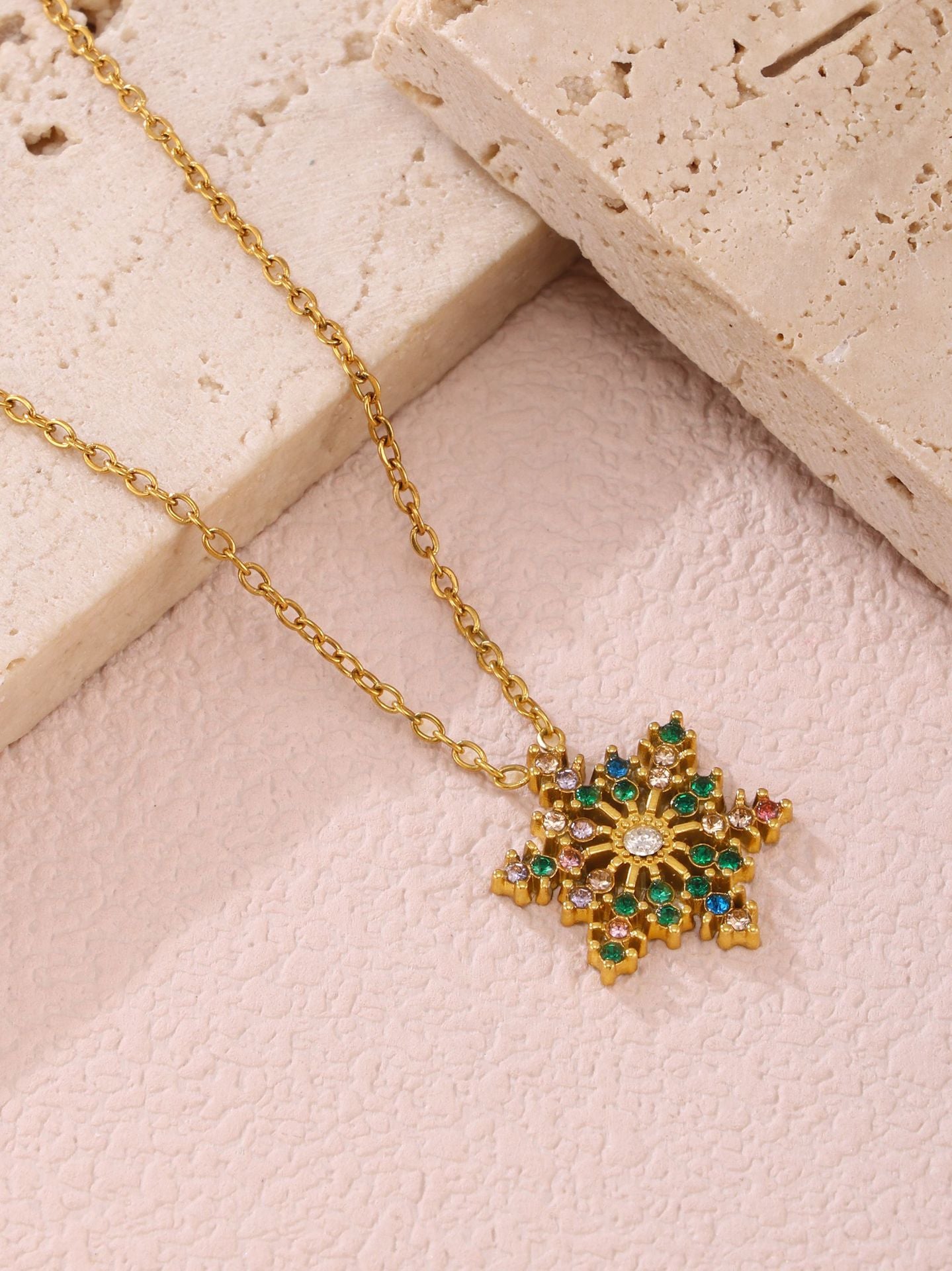 316L Stainless Steel 18K Gold PVD CNC Snowflake Zircon Pendant Necklace - CNC Snowflake, Zircon, Mixed Color, Gold, Minimalist Wholesale Stainless Steel Jewelry - Sensitive Skin Friendly - Detail 12