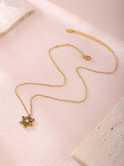 316L Stainless Steel 18K Gold PVD CNC Snowflake Zircon Pendant Necklace - CNC Snowflake, Zircon, Mixed Color, Gold, Minimalist Wholesale Stainless Steel Jewelry - Sensitive Skin Friendly - Detail 9