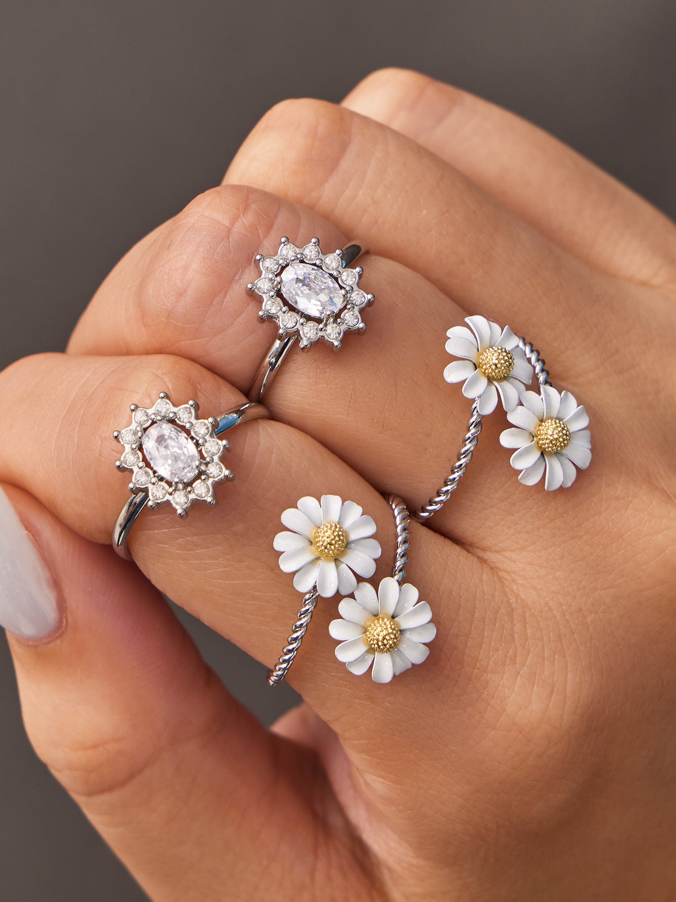 316L Stainless Steel 18K Gold PVD Colored Glass Flower Open Ring - Colored Glass Flower, Open Ring, Zircon Stone, Elegant, Fashion Band Wholesale Stainless Steel Jewelry - Sensitive Skin Friendly - Detail 2