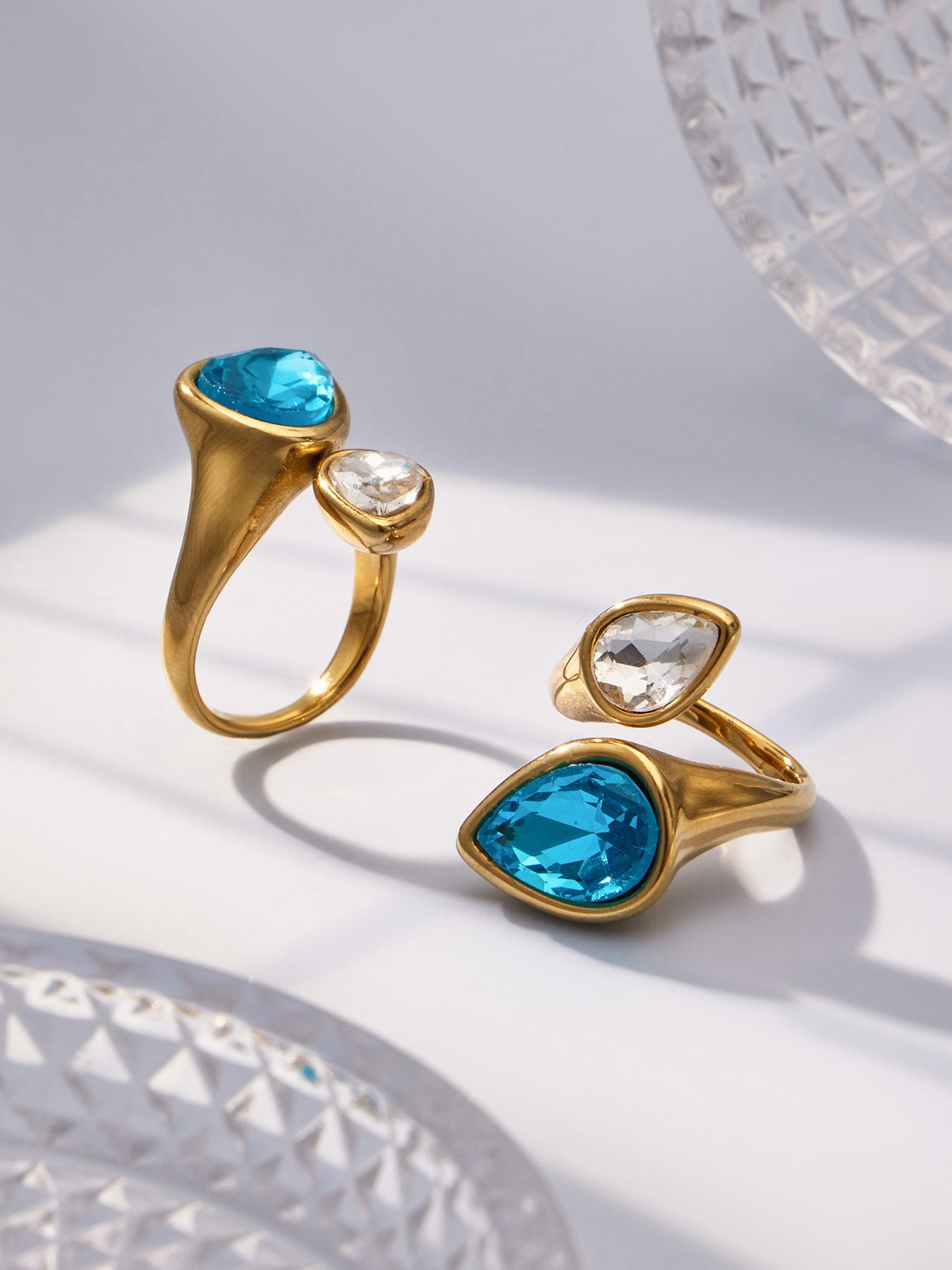 316L Stainless Steel 18K Gold PVD Colored Glass Stone Ring - Colored Glass Stone, Gold Band, Minimalist, Zircon Accent Wholesale Stainless Steel Jewelry - Sensitive Skin Friendly - Detail 5