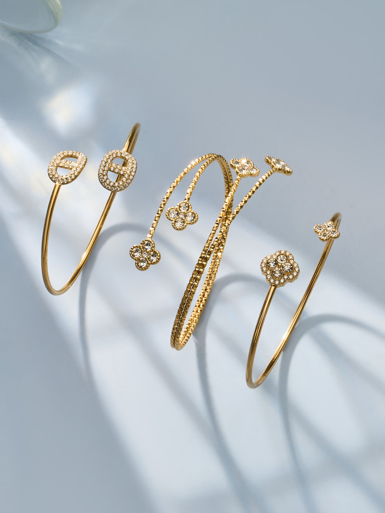 316L Stainless Steel 18K Gold PVD Delicate Crystal Flower Open Cuff Bangle - Crystal Flower, Open Cuff, Delicate, Modern Wholesale Stainless Steel Jewelry - Sensitive Skin Friendly - Detail 12