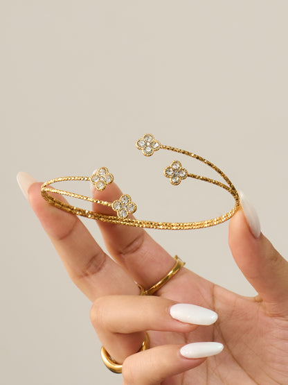 316L Stainless Steel 18K Gold PVD Delicate Crystal Flower Open Cuff Bangle - Crystal Flower, Open Cuff, Delicate, Modern Wholesale Stainless Steel Jewelry - Sensitive Skin Friendly - Detail 16