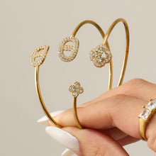 316L Stainless Steel 18K Gold PVD Delicate Crystal Flower Open Cuff Bangle - Crystal Flower, Open Cuff, Delicate, Modern Wholesale Stainless Steel Jewelry - Sensitive Skin Friendly - Detail 18