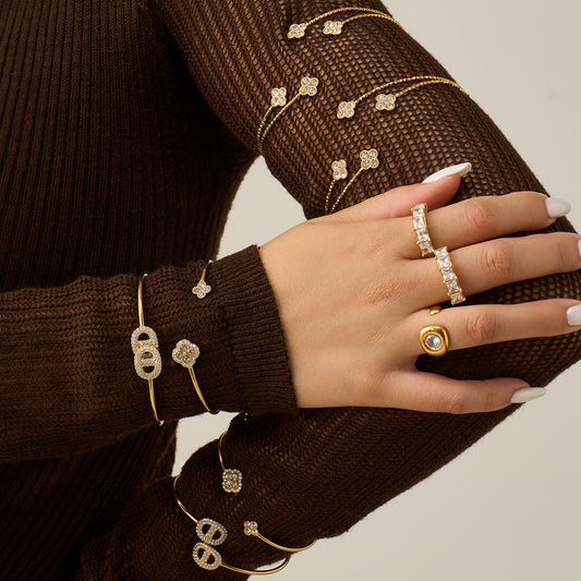 316L Stainless Steel 18K Gold PVD Delicate Crystal Flower Open Cuff Bangle - Crystal Flower, Open Cuff, Delicate, Modern Wholesale Stainless Steel Jewelry - Sensitive Skin Friendly - Detail 6