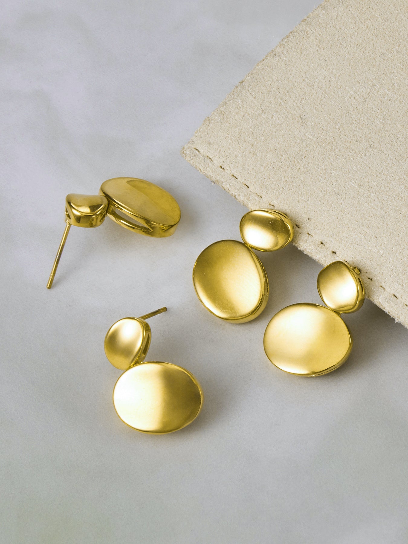316L Stainless Steel 18K Gold PVD Double Circle Minimalist Earrings - Minimalist Double Circle Earrings Wholesale Stainless Steel Jewelry - Sensitive Skin Friendly - Detail 1
