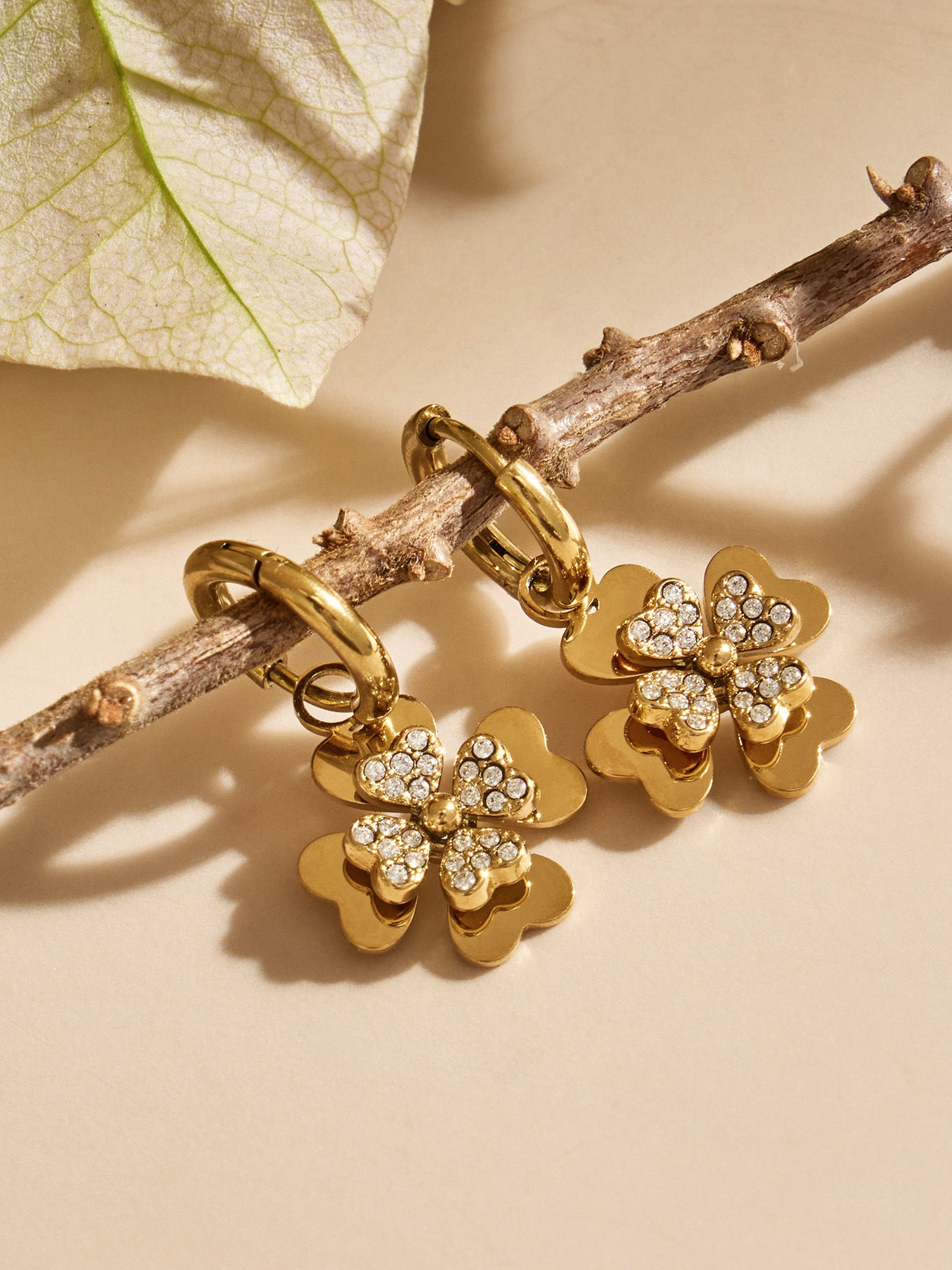 316L Stainless Steel 18K Gold PVD Double Heart Zircon Flower Jewelry Set - Double Heart Zircon Flower Chic Gold Jewelry Set Wholesale Stainless Steel Jewelry - Sensitive Skin Friendly - Detail 3