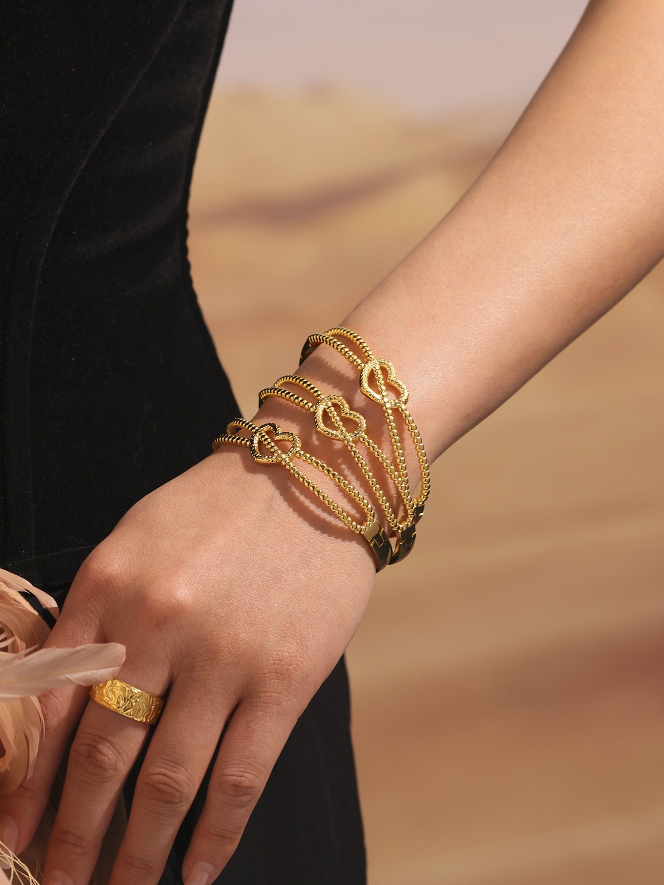 316L Stainless Steel 18K Gold PVD Double-Line Heart Beaded Clasp Bangle - Double-Line Heart Beaded Bangle Wholesale Stainless Steel Jewelry - Sensitive Skin Friendly - Detail 12