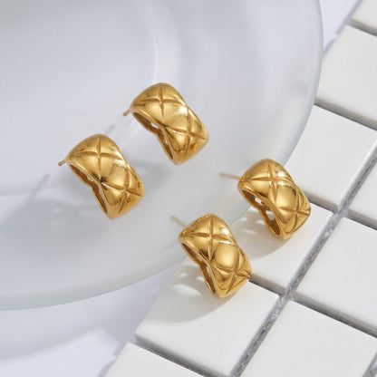 316L Stainless Steel 18K Gold PVD Elegant Diamond Pattern Earrings - Elegant Diamond Pattern, Gold Plating Wholesale Stainless Steel Jewelry - Sensitive Skin Friendly - Detail 1