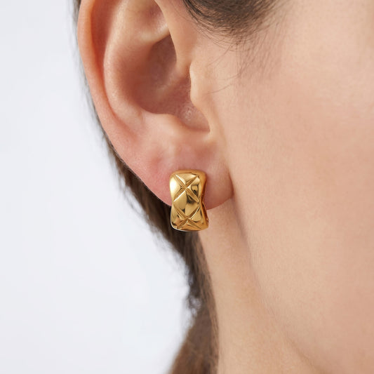 316L Stainless Steel 18K Gold PVD Elegant Diamond Pattern Earrings - Elegant Diamond Pattern, Gold Plating Wholesale Stainless Steel Jewelry - Sensitive Skin Friendly - Detail 10