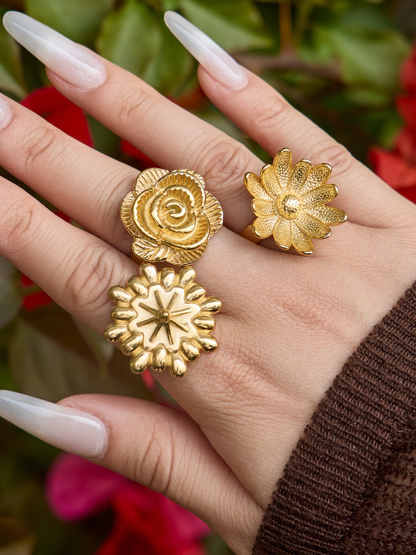 316L Stainless Steel 18K Gold PVD Elegant Floral Open Ring - Elegant Floral Ring, Open Ring, Rose Daisy Sunflower, Gold Ring Wholesale Stainless Steel Jewelry - Sensitive Skin Friendly - Detail 14