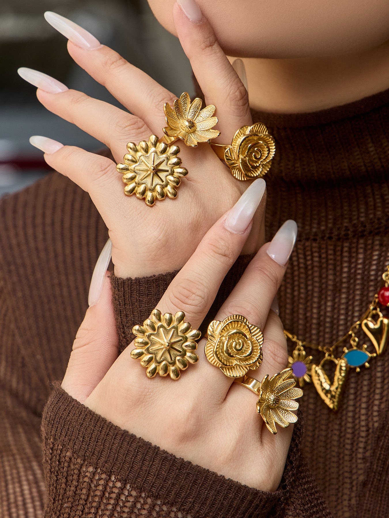 316L Stainless Steel 18K Gold PVD Elegant Floral Open Ring - Elegant Floral Ring, Open Ring, Rose Daisy Sunflower, Gold Ring Wholesale Stainless Steel Jewelry - Sensitive Skin Friendly - Detail 7