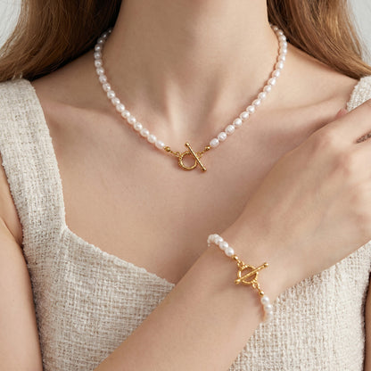 316L Stainless Steel 18K Gold PVD Elegant Freshwater Pearl Necklace and Bracelet Set - Elegant Freshwater Pearls Gold Finish Wholesale Stainless Steel Jewelry - Sensitive Skin Friendly - Detail 5
