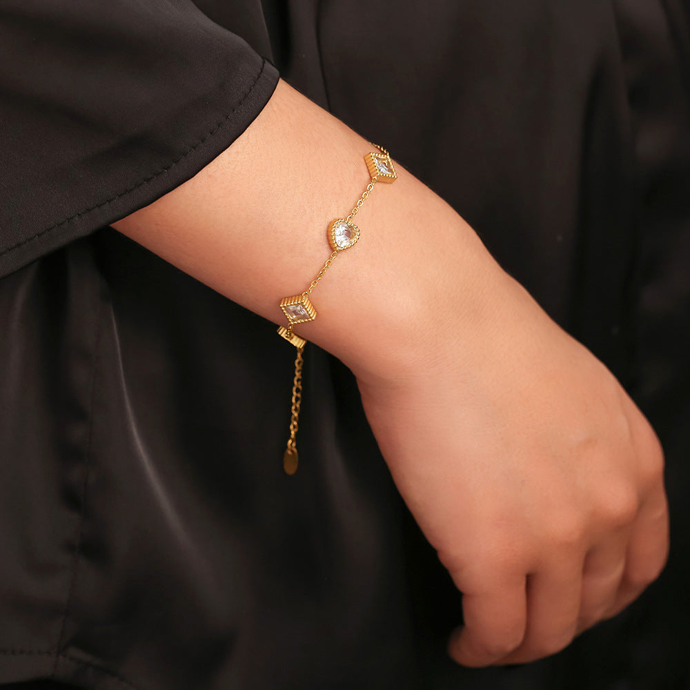 316L Stainless Steel 18K Gold PVD Elegant Heart Square Zircon Bracelet - Gold Heart, Square Zircon, Elegant, Modern Wholesale Stainless Steel Jewelry - Sensitive Skin Friendly - Detail 2