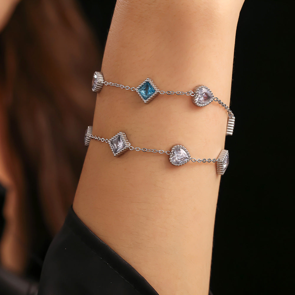316L Stainless Steel 18K Gold PVD Elegant Heart Square Zircon Bracelet - Gold Heart, Square Zircon, Elegant, Modern Wholesale Stainless Steel Jewelry - Sensitive Skin Friendly - Detail 4