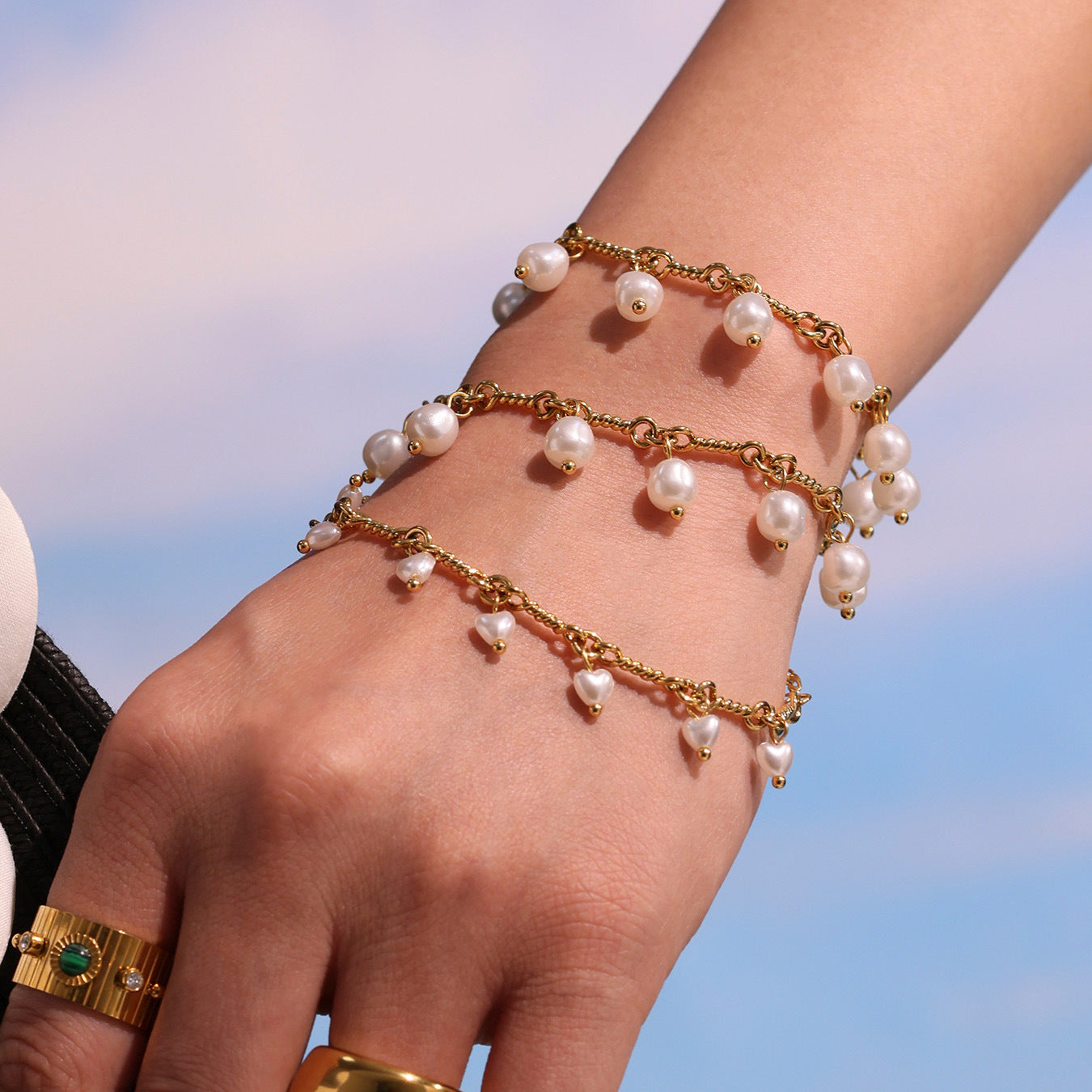 316L Stainless Steel 18K Gold PVD Elegant Shell Pearl Tassel Necklace & Bracelet Set - Shell Pearl, Tassel, Elegant, Heart, Round Wholesale Stainless Steel Jewelry - Sensitive Skin Friendly - Detail 2