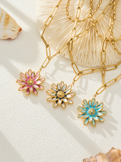 316L Stainless Steel 18K Gold PVD Enamel Layered Daisy Pendant Necklace - Enamel Daisy Pendant, Layered Necklace, Gold, Floral Wholesale Stainless Steel Jewelry - Sensitive Skin Friendly - Detail 2