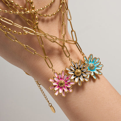 316L Stainless Steel 18K Gold PVD Enamel Layered Daisy Pendant Necklace - Enamel Daisy Pendant, Layered Necklace, Gold, Floral Wholesale Stainless Steel Jewelry - Sensitive Skin Friendly - Detail 3