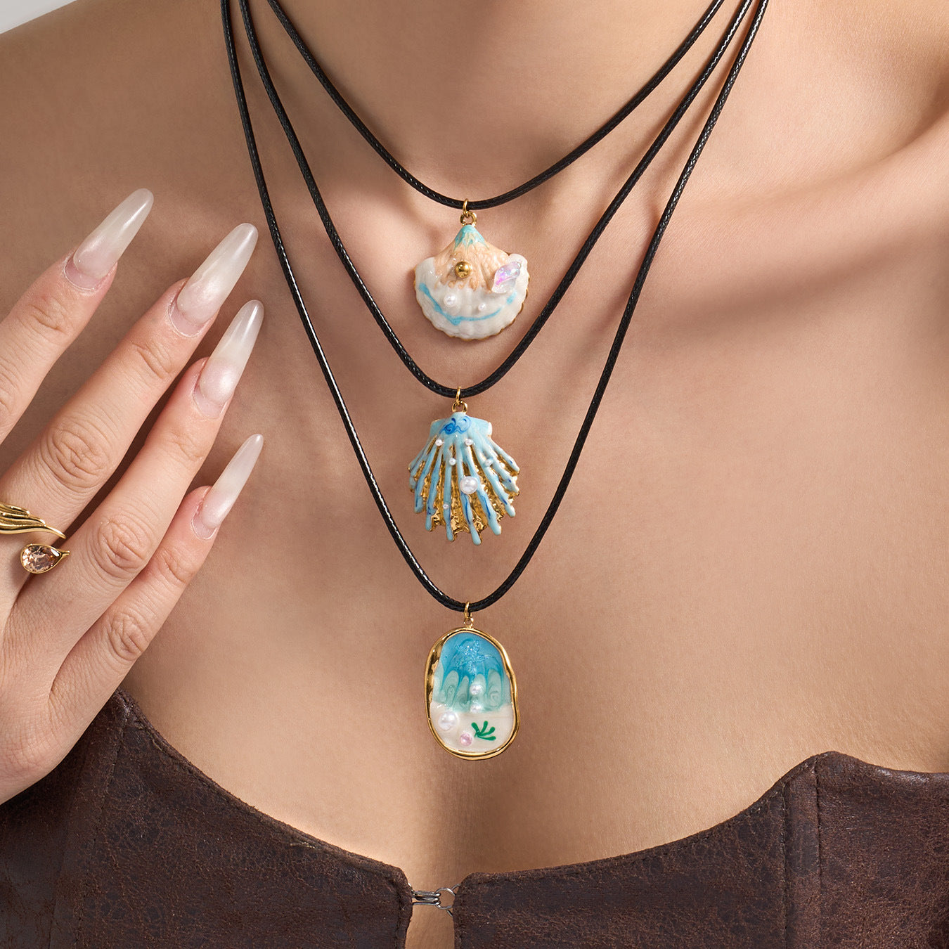 316L Stainless Steel 18K Gold PVD Enamel Seashell Faux Pearl Pendant Black Rope Necklace - Enamel, Seashell, Faux Pearl, Black Rope, Coastal, Vacation Style, Pendant Necklace, Gold Necklace Wholesale Stainless Steel Jewelry - Sensitive Skin Friendly - Detail 4