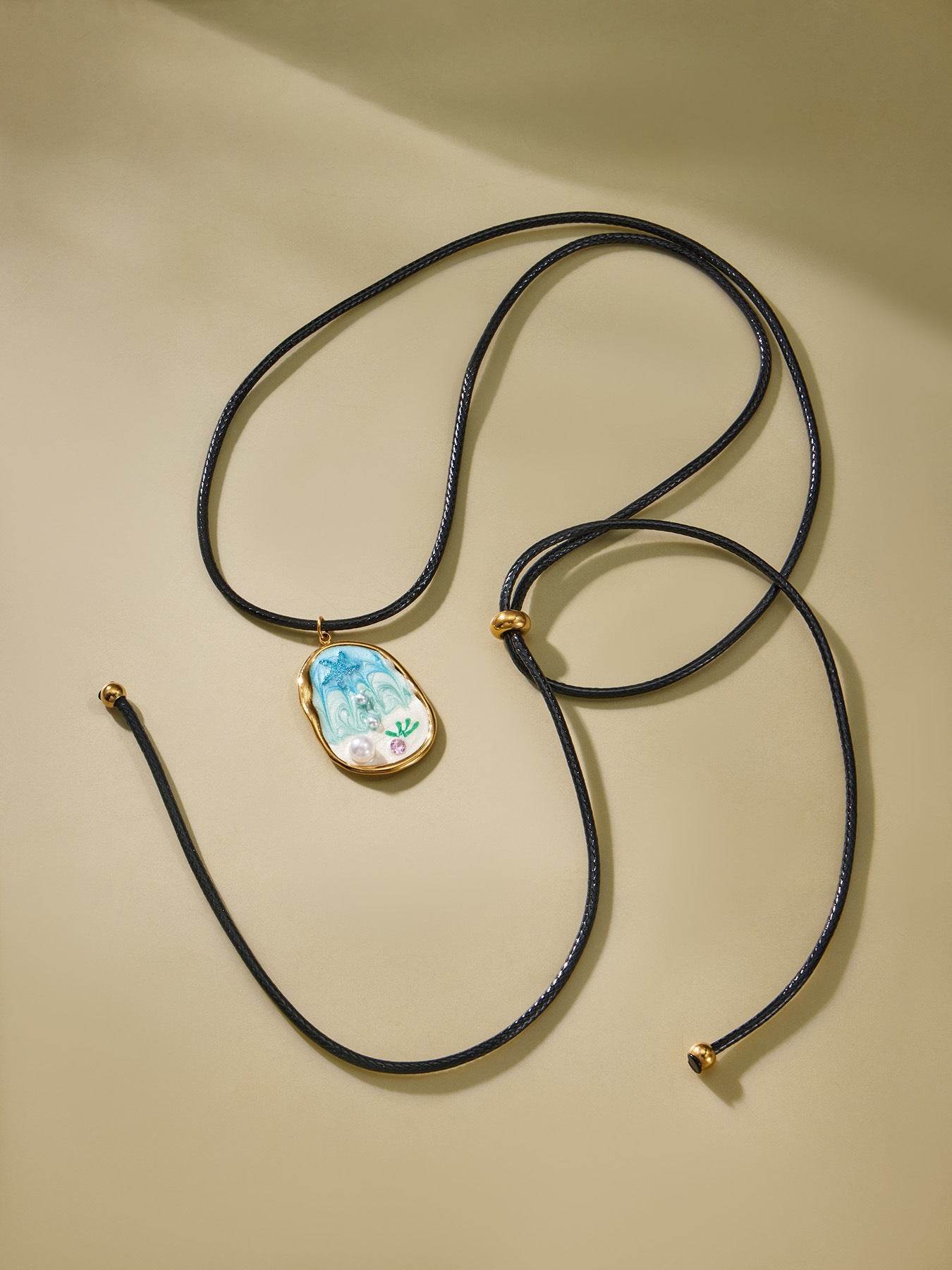 316L Stainless Steel 18K Gold PVD Enamel Seashell Faux Pearl Pendant Black Rope Necklace - Enamel, Seashell, Faux Pearl, Black Rope, Coastal, Vacation Style, Pendant Necklace, Gold Necklace Wholesale Stainless Steel Jewelry - Sensitive Skin Friendly - Detail 6