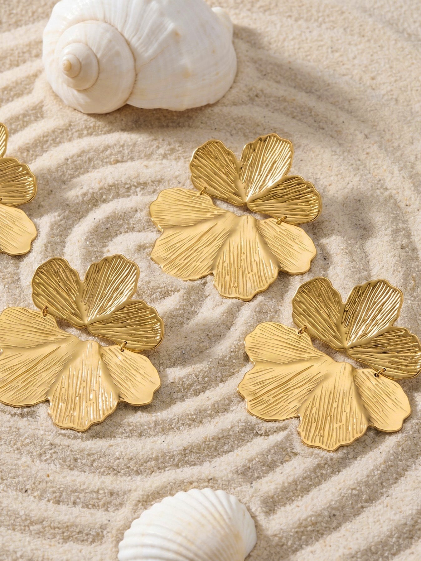 316L Stainless Steel 18K Gold PVD Exaggerated Floral Earrings - Exaggerated Floral Bold Modern Wholesale Stainless Steel Jewelry - Sensitive Skin Friendly - Detail 2